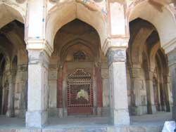 Humayun Tomb Complex - Isa Khan's Tomb - Arched Corridors