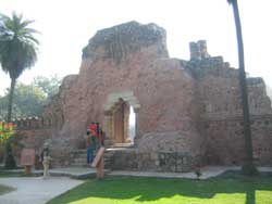 Humayun Tomb Complex - Isa Khan's Tomb - Entrance